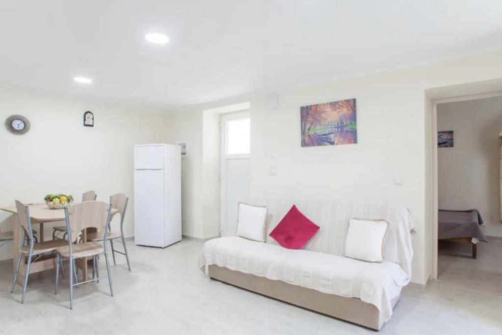 Newly Reconstructed Flat 107Sqm! Appartement Chania  Buitenkant foto